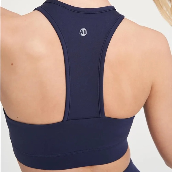 Bandier’s All Access Navy Front Row Exercise Bra - Picture 5 of 6